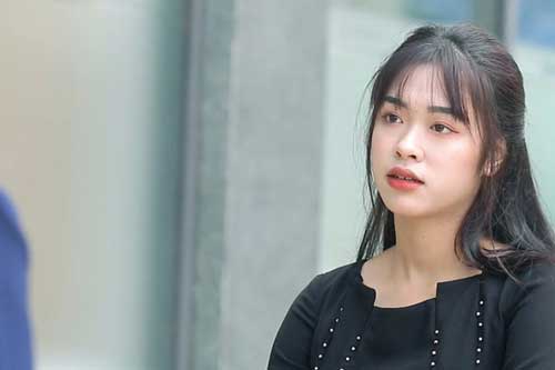 Nhà không còn tiền mua sữa cho con thế mà chồng đem 30 triệu cho em gái mua xe để "đi cho sang"