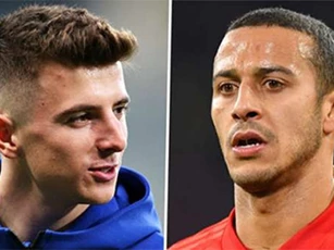 Mason Mount thừa nhận 'không thể tới gần' mục tiêu của Liverpool và M.U