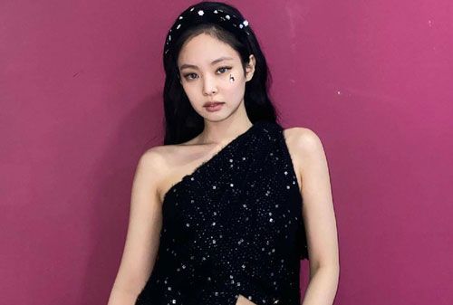10 'bộ cánh' giúp Jennie (BLACKPINK) trở thành biểu tượng thời trang xứ Hàn