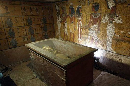Dao găm trong hầm mộ vua Tutankhamun được làm từ thiên thạch