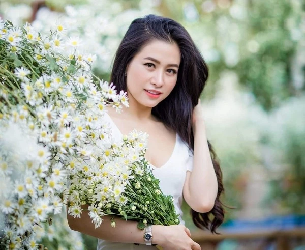 Hoa hậu, Doanh nhân Lý Thiên Nương khởi nghiệp trong lĩnh vực thời trang, làm đẹp.