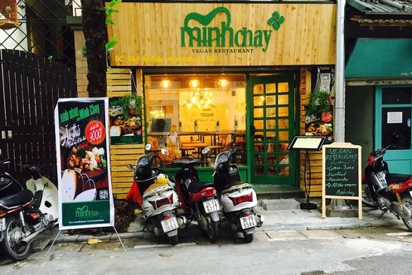 Một trong những nhà hàng kinh doanh món chay của thương hiệu Minh Chay. 
