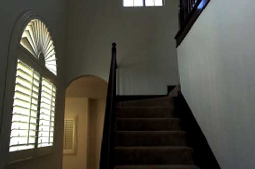 Trong nhà thấy 4 dấu hiệu này hung tinh đeo bám, làm gì cũng dễ bất thành, cần tìm cách hóa giải