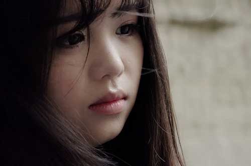 Nghe tiếng chị dâu khóc, tôi tưởng anh trai đánh vợ nên đập cửa xông vào và được một phen bàng hoàng