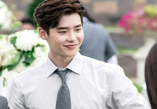 Lee Jong Suk tậu biệt thự triệu đô, trở thành hàng xóm của G-Dragon