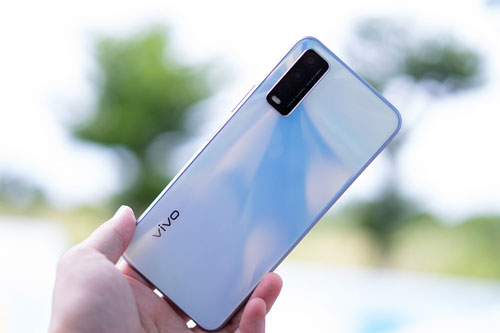 Cận cảnh Vivo Y20: Chip S460, RAM 4 GB, pin 5.000 mAh, giá 3,99 triệu ở Việt Nam