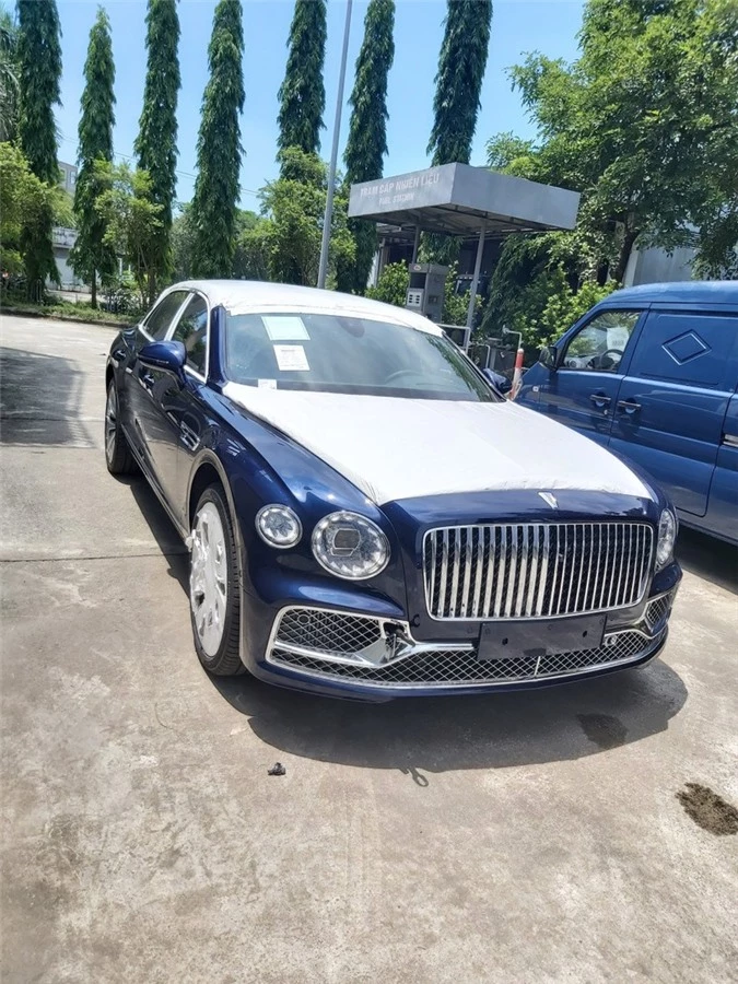 bentley flying spur the he moi dat chan den viet nam, gia tren 30 ty dong hinh 1