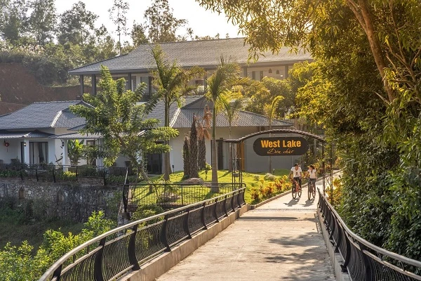 Một góc của khu nghỉ dưỡng Phong Nha Lake House Quảng Bình.