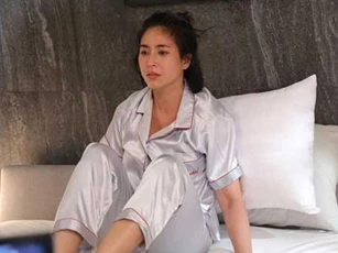 Em rể dẫn bạn về nhà chơi rồi giới thiệu tôi bằng danh xưng khiến họ bật cười còn tôi "tái mặt" vì xấu hổ
