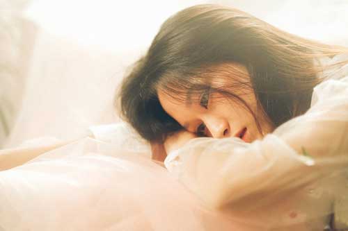 Chị gái vừa từ viện về thì một người đàn ông tàn tật tìm đến tận cửa khiến gia đình tôi lao đao