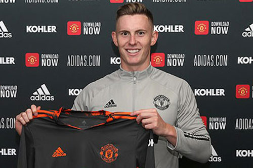 Vừa gia hạn hợp đồng, Henderson đã đe dọa rời M.U