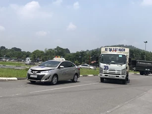 Trừ điểm trên giấy phép lái xe khi vi phạm giao thông như thế nào?
