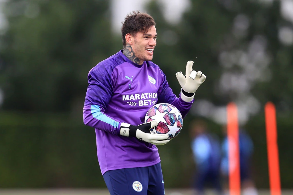 Thủ môn: Ederson Moraes.