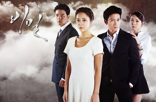 Nghe tin Hwang Jung Eum ly hôn mới thấy đời cô sao lại khổ giống phim Secret Love thế này!