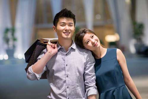 Ngày cưới, bố mẹ tôi bảo “phải muối mặt” vì con rể vừa nghèo vừa xấu nhưng 3 năm sau nhìn tôi mà ai cũng ghen tị với ông bà