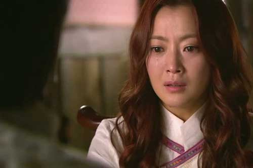 Lương 15 triệu/tháng bị người yêu chê, tôi điên cuồng đi tìm thì thấy em trong vòng tay gã khác nhưng câu nói sau đó khiến tôi lầm lũi quay về