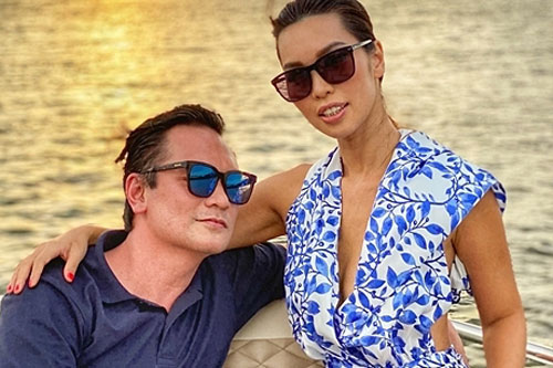 Đức Hải dự tiệc trên du thuyền cùng Hà Anh