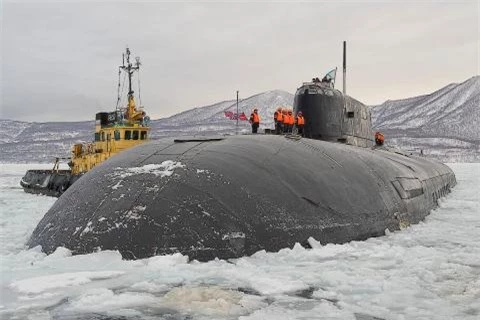 My khong hieu chuyen gi khi tau ngam Omsk noi gan Alaska 