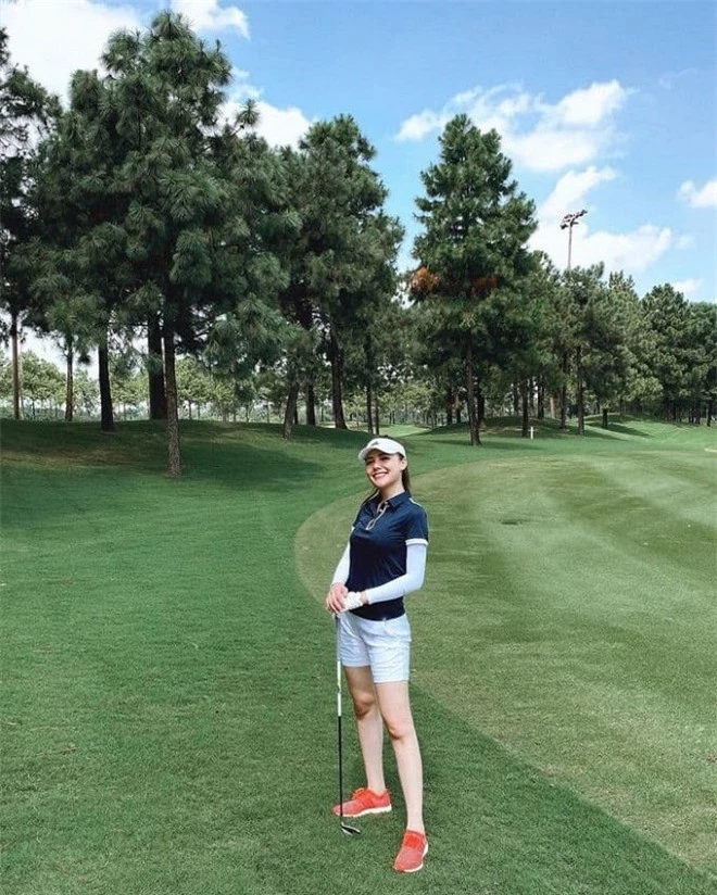 trang phục đánh golf 1