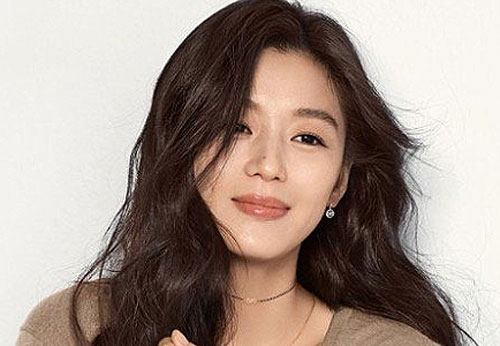 Jeon Ji Hyun bán biệt thự khu 'Beverly Hills Hàn Quốc'