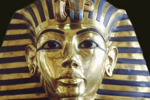 Sự thật sau chiếc mặt nạ vàng tuyệt đẹp của vua Tutankhamun
