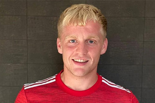 'Van de Beek là bản hợp đồng hoảng loạn của M.U'