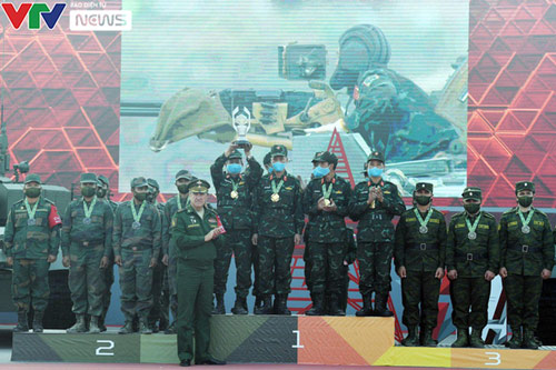 Đội tuyển Xe tăng QĐND Việt Nam nhận HCV, CĐV nức lòng