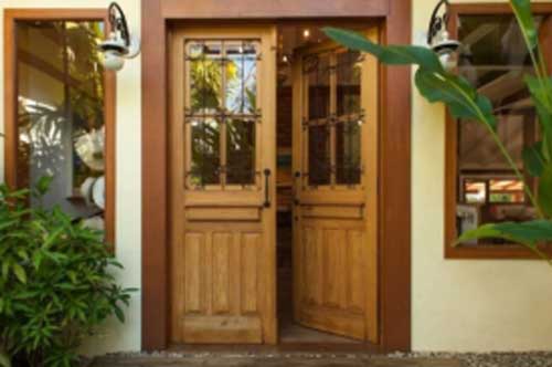 Mở cửa thấy 5 hiện tượng này là dấu hiệu của may mắn, Thần Tài sắp gõ cửa