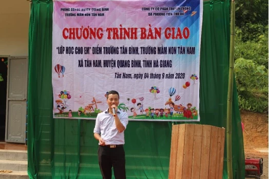  Ông Nguyễn Ngọc Hân, Tổng Giám đốc Công ty Cổ phần truyền thông đa phương tiện Thủ Đô phát biểu tại buổi bàn giao.