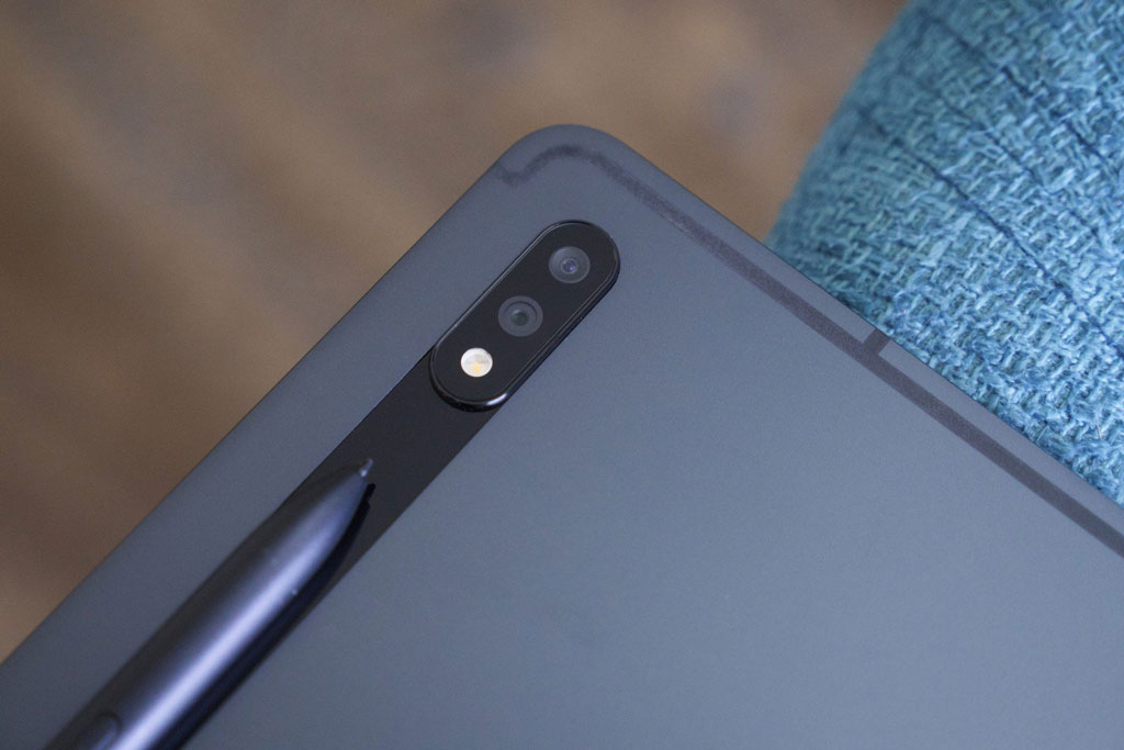 Mở hộp Samsung Galaxy Tab S7 Plus giá 23,99 triệu tại Việt Nam