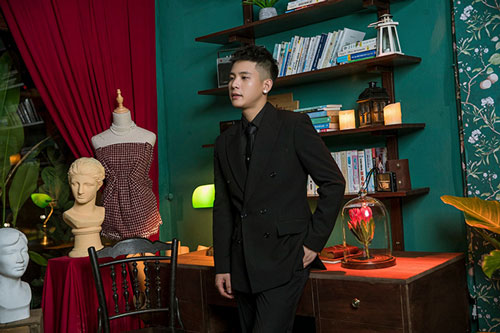 Qu&#xE2;n A.P &#xE1;p l&#x1EF1;c v&#x1EC1; t&#xE0;i ch&#xED;nh