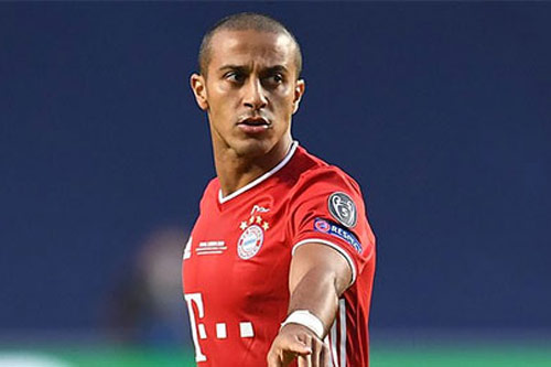 BLĐ Barca và Koeman bất đồng vì một cái tên