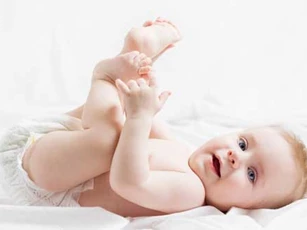 Trẻ có 3 dấu hiệu này mẹ nên ngừng việc đóng bỉm, tiếp tục sẽ lợi bất cập hai