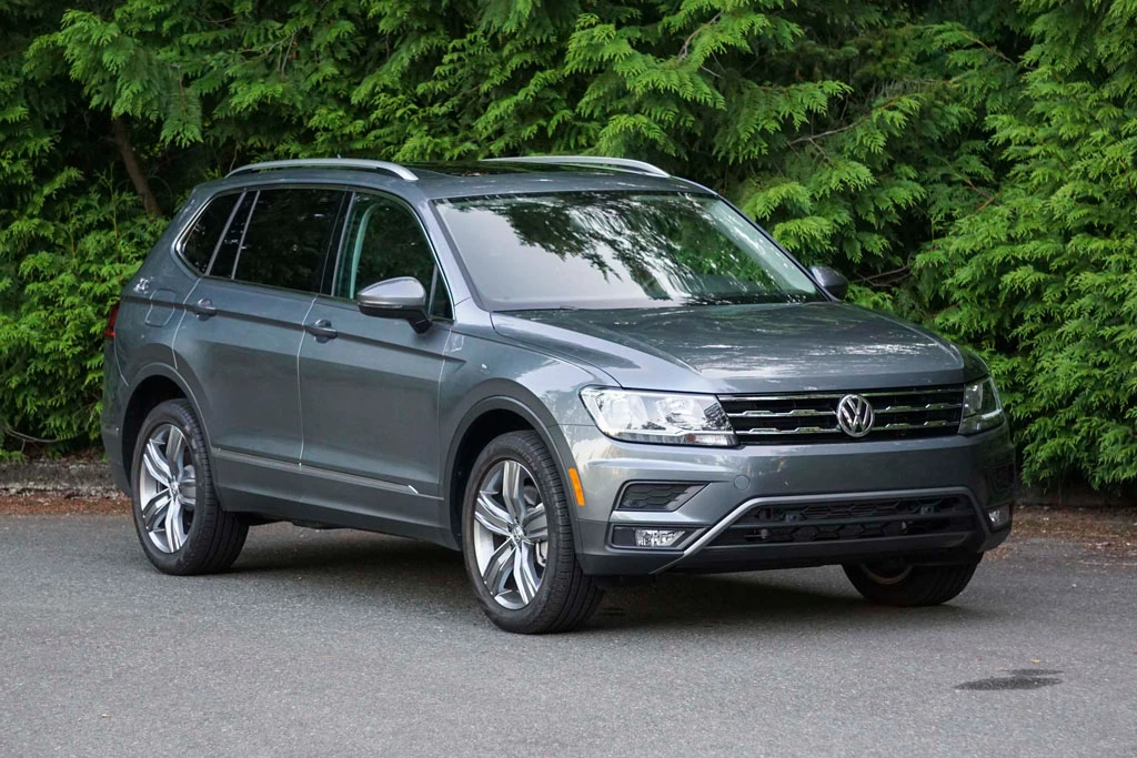 8. Volkswagen Tiguan (doanh số: 3.334 chiếc).