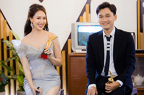 Hồng Diễm, Xuân Nghị thắng giải VTV Awards