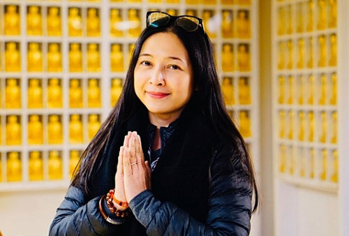 Cuộc sống bình yên của MC Quỳnh Hương ở tuổi 46