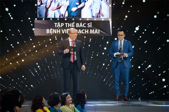 Huấn luyện viên Đội tuyển Quốc gia Việt Nam Park Hang-seo cũng tham gia trao giải cho một hạng mục của VTV Awards 2020.