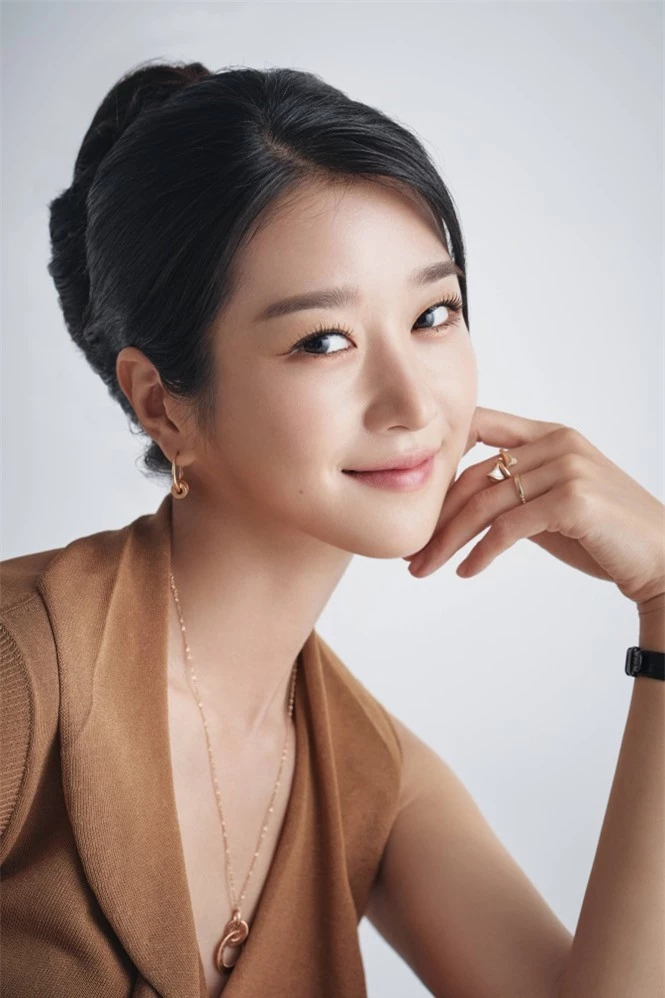 Nữ chính 'Điên thì có sao' Seo Ye Ji quá đẹp với khí chất đỉnh cao - ảnh 15