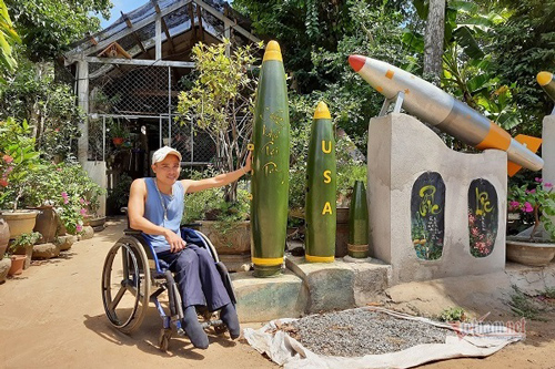 Thú chơi 'độc lạ' ở Quảng Trị: Mua vỏ bom đạn trang trí khắp nhà