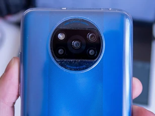 Ảnh chi tiết smartphone chống nước, chip S732G, RAM 6 GB, sạc siêu tốc, giá hấp dẫn