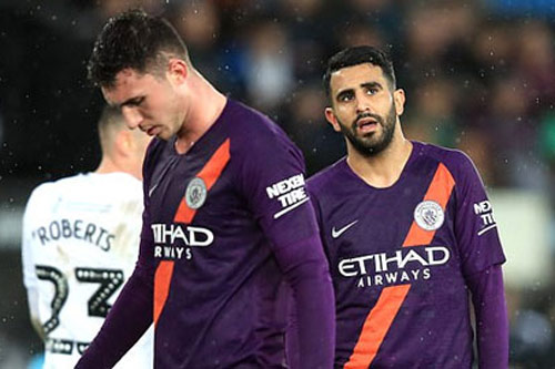 Trước thềm Ngoại hạng Anh khởi tranh, hai sao bự Man City dính Covid-19