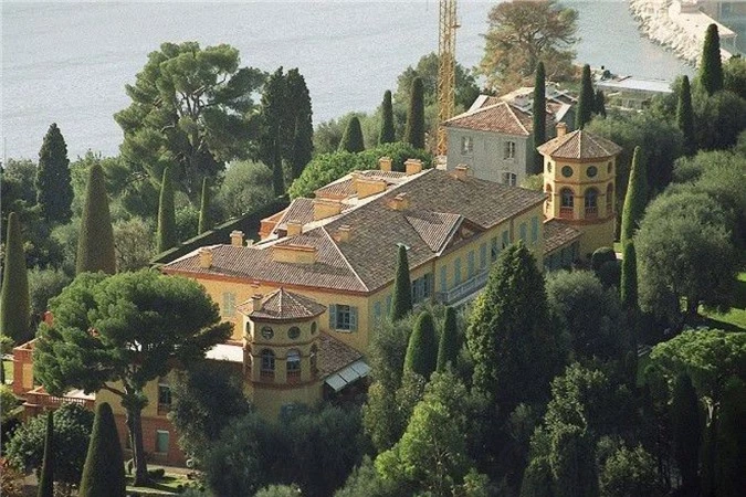 Tòa dịnh thự của tỷ phú Lily Safra mang tên LEOPOLDA, tọa lạc ở miền Nam nước Pháp, trị giá 750 triệu USD.