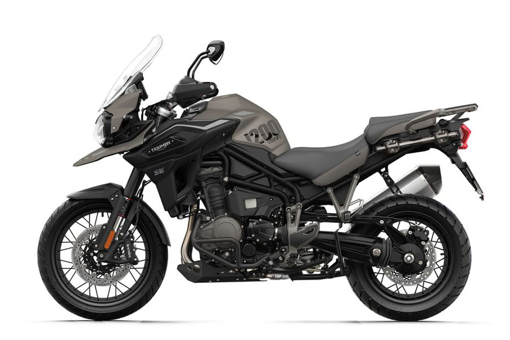 Môtô 1.215 phân khối, phanh ABS 2 kênh, giá 380 triệu đồng