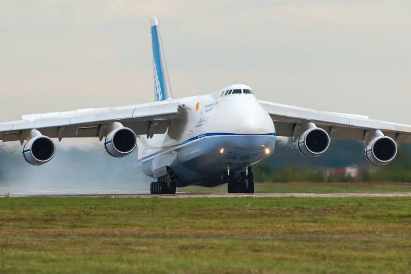 Ukraine bí mật mua thiết bị của An-124 do Nga sản xuất