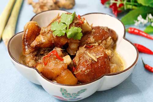 Mẹ đảm làm món chân giò giả cầy thơm nức mũi, ai cũng mê