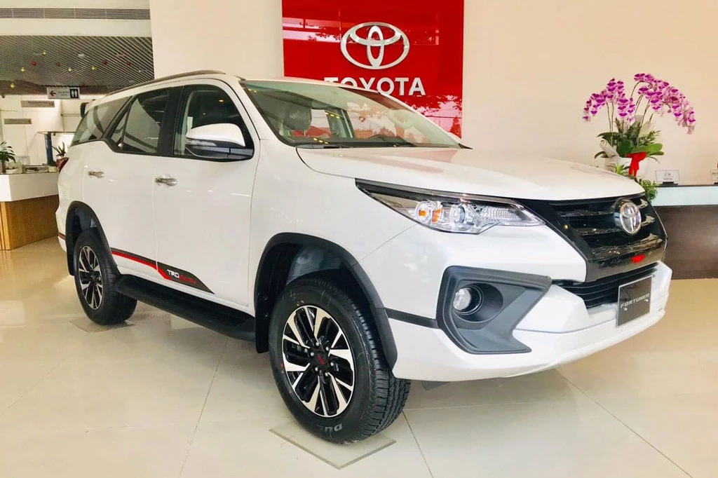 Toyota Fortuner TRD.