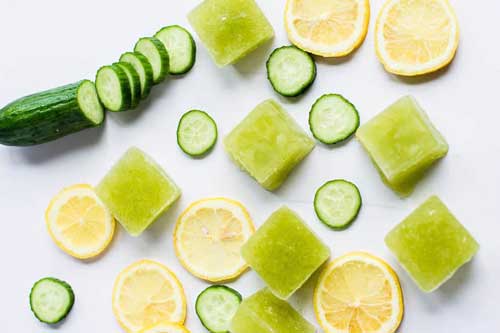 Pha nước cốt chanh với nước ép dưa chuột, đông đá rồi thoa lên mặt, da bạn sẽ hết sạch mụn sau 1 tuần