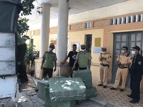 Lạng Sơn: Phát hiện gần 6.000 chiếc kính thời trang giả nhãn hiệu GUCCI 