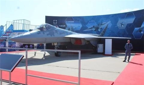 Su-57 khong bi lo nhu F-22 khi dau tai can cu 