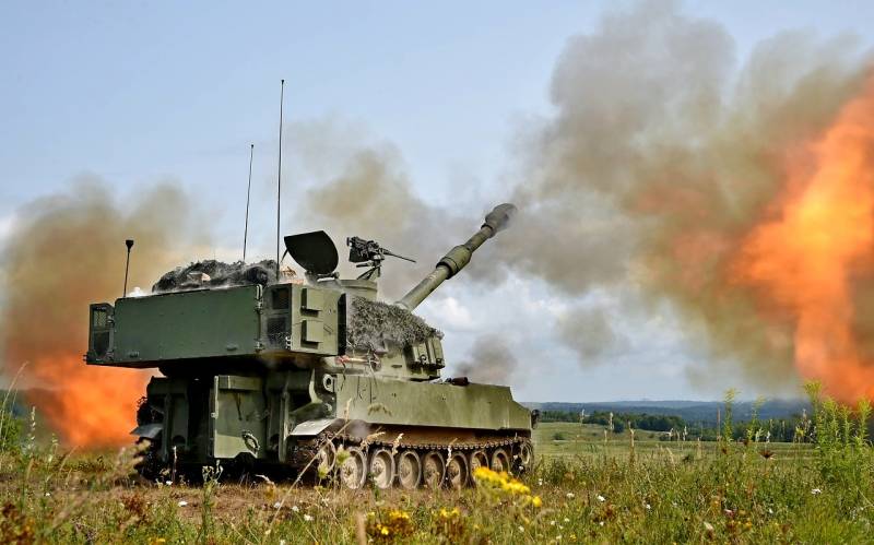 Mỹ bắn hạ mục tiêu đường không bằng pháo tự hành M109